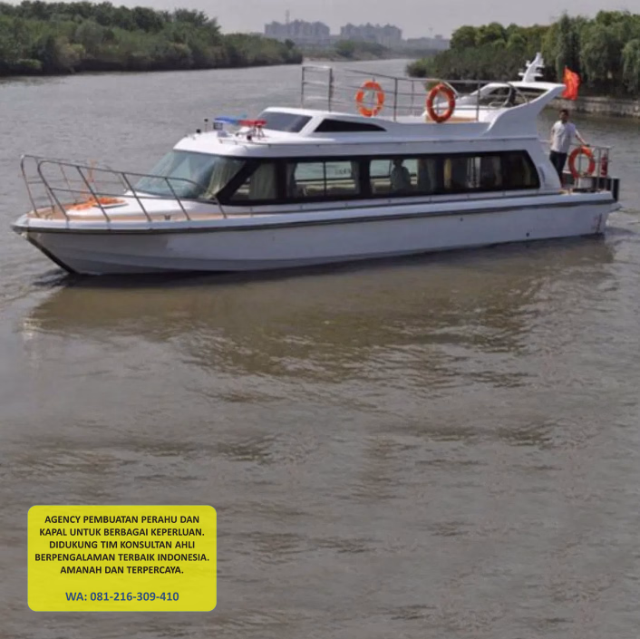 Kapal Fiberglass Terpadu Berkinerja Tinggi