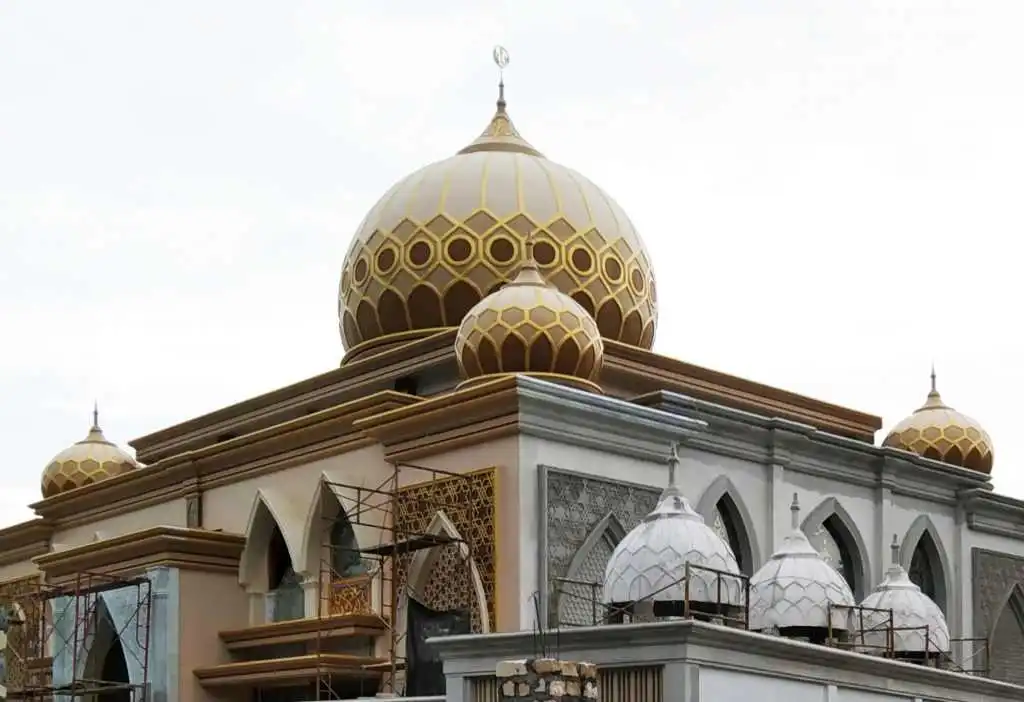 Kubah GRC motif emas mewah kalimantan