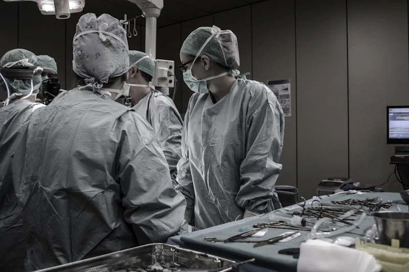 fitur aplikasi rekam medis elektronik klinik lengkap