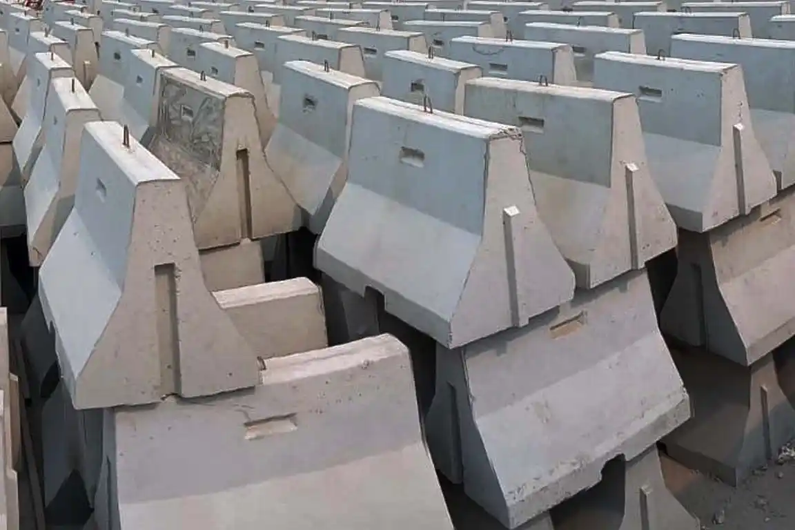 Road Barrier Beton